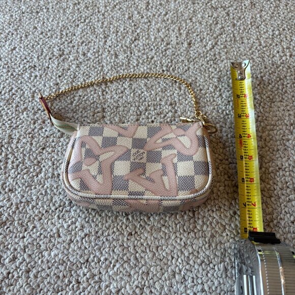 Louis Vuitton Damier Azur Pochette - Picture 14 of 14